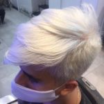 Cabelo platinado masculino