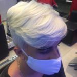 Cabelo platinado masculino